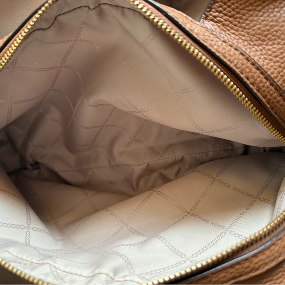 Michael Kors Bedford Large Pebbled Brown Leather Shoulder Bag Gold Hardware - Picture 9 of 15